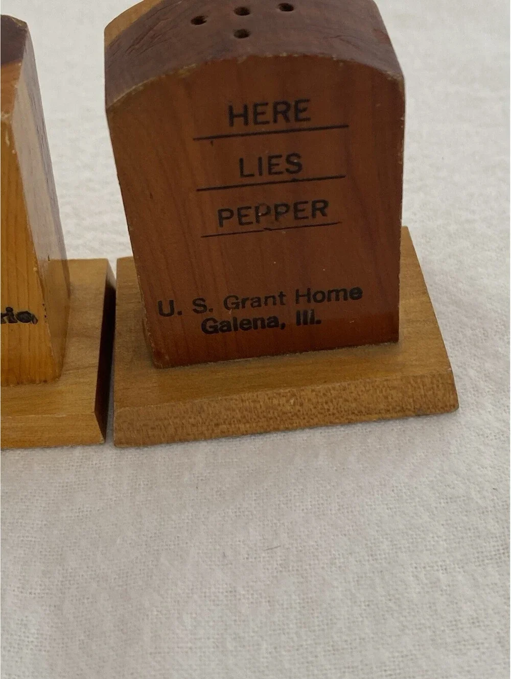 Set Of 2 Vintage Wooden Tombstone Salt Pepper Shakers “Here Lies Salt & Pepper”